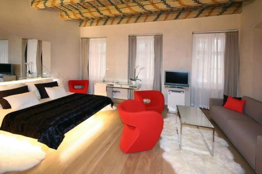 Three Storks 5* Prag